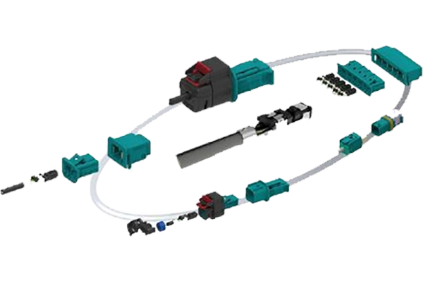 傳感器線(xiàn)束通常由多根電線(xiàn)和連接器組成，這些電線(xiàn)根據(jù)傳感器的類(lèi)型和功能而有所不同。例如，壓力傳感器線(xiàn)束通常包括壓力傳感器、信號(hào)轉(zhuǎn)換器和信號(hào)連接器等。在傳感器線(xiàn)束中，信號(hào)轉(zhuǎn)換器將傳感器的信號(hào)轉(zhuǎn)換為適當(dāng)?shù)碾娦盘?hào)，以便傳輸?shù)狡渌娮釉O(shè)備中。